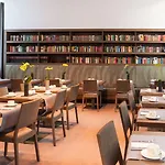 城市宫殿酒店 4*