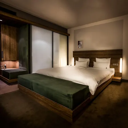 シュタットパライス 4*