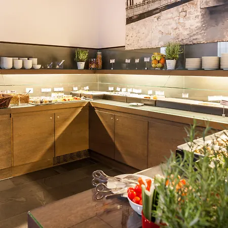 ホテル シュタットパライス ケルン