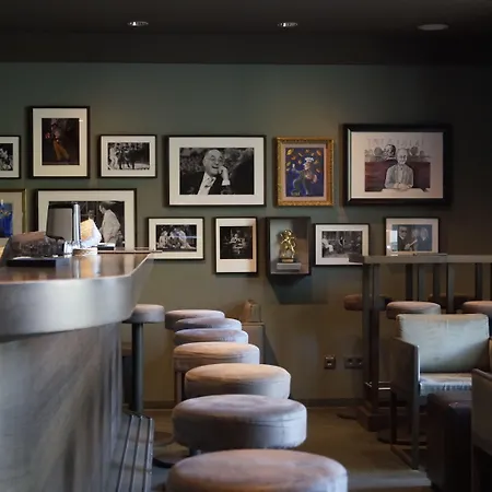 Stadtpalais Szálloda 4*