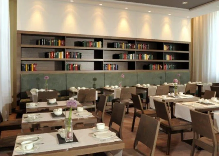 Hotel Stadtpalais 4*